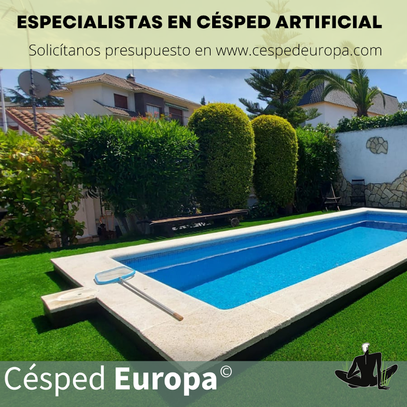 Instalación de césped artificial en jardín privado